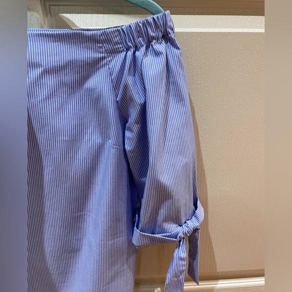 New Babaton off the shoulder blouse - Picture 2 of 8